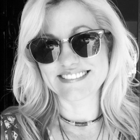 Meet your Posher, Anne - Picture 1 of 1